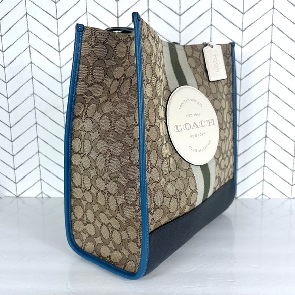Dempsey Tote in Signature Jacquard Coach Patch - Picture 3 of 9